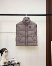 Load image into Gallery viewer, Logo Gilet
