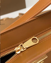 Load image into Gallery viewer, TB Leather Shoulder Bag
