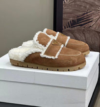 Load image into Gallery viewer, Logo Slippers
