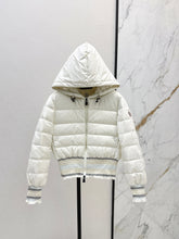 Load image into Gallery viewer, Jeypore Jacket
