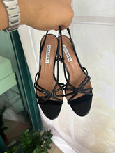 Load image into Gallery viewer, Strappy Sandals
