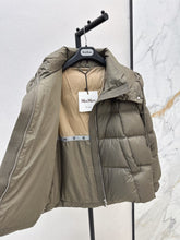 Load image into Gallery viewer, The Cube Jacket

