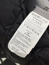 Load image into Gallery viewer, The Cube Gilet
