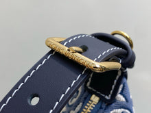 Load image into Gallery viewer, Hills Pochette
