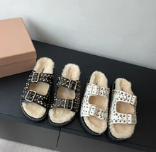 Load image into Gallery viewer, Shearling Sandals
