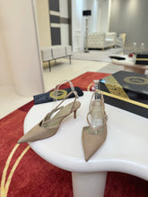 Load image into Gallery viewer, Leather Slingbacks
