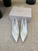 Load image into Gallery viewer, Love Mesh Pumps

