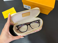 Load image into Gallery viewer, Glasses Case
