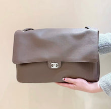 Load image into Gallery viewer, Maxi Flap Bag
