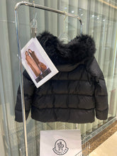 Load image into Gallery viewer, Laichefur Jacket
