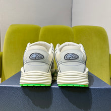 Load image into Gallery viewer, B30 Trainers
