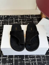 Load image into Gallery viewer, Leather Sandals
