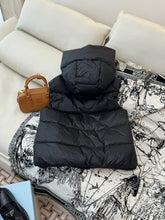 Load image into Gallery viewer, The Cube Gilet
