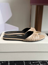 Load image into Gallery viewer, Leather Sandals
