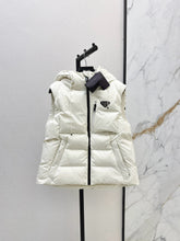 Load image into Gallery viewer, Logo Gilet
