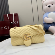Load image into Gallery viewer, Marmont Small Shoulder Bag

