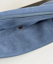 Load image into Gallery viewer, Halfmoon Bag
