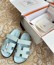 Load image into Gallery viewer, Chypre Sandals
