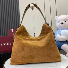 Load image into Gallery viewer, Beatrix Tote
