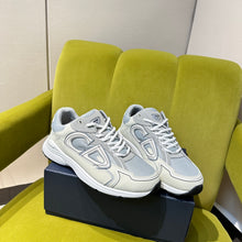 Load image into Gallery viewer, B30 Trainers
