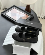 Load image into Gallery viewer, CC Pumps
