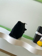 Load image into Gallery viewer, Zipped Pouch Small
