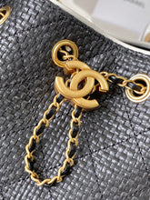 Load image into Gallery viewer, 25 Raffia
