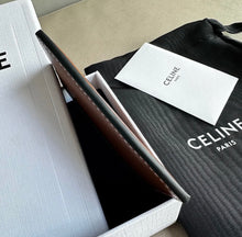 Load image into Gallery viewer, Triomphe Card Holder
