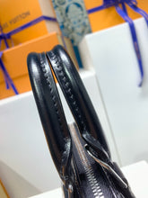 Load image into Gallery viewer, Alma BB
