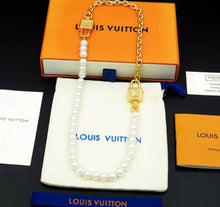 Load image into Gallery viewer, Pearl Necklace
