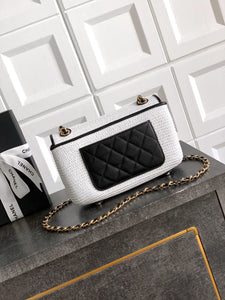 Raffia Classic Flap