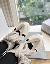 Load image into Gallery viewer, Hexa Trainers
