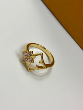 Load image into Gallery viewer, Logo Ring
