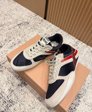 Load image into Gallery viewer, Gym Trainers
