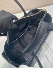 Load image into Gallery viewer, Explore Tote
