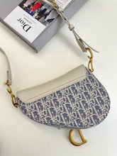 Load image into Gallery viewer, Saddle Bag
