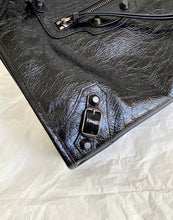 Load image into Gallery viewer, City Tote
