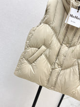 Load image into Gallery viewer, The Cube Gilet
