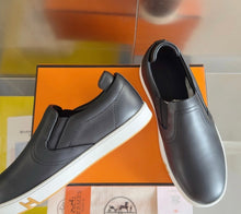 Load image into Gallery viewer, Lucky Trainers
