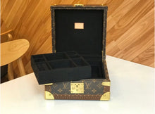 Load image into Gallery viewer, Jewellery Case

