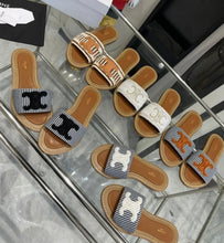 Load image into Gallery viewer, Triomphe Sandals
