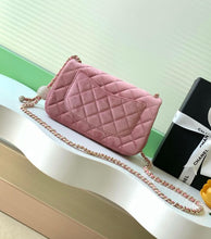 Load image into Gallery viewer, CC Classic Flap
