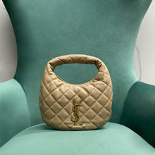 Load image into Gallery viewer, Icare Mini Hobo
