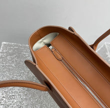 Load image into Gallery viewer, Marlow 14 Bag
