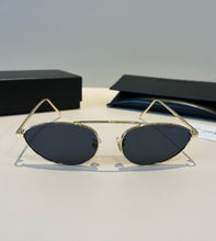 Load image into Gallery viewer, Logo Sunglasses
