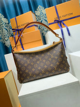 Load image into Gallery viewer, East West Carryall
