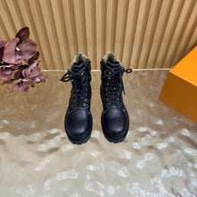 Load image into Gallery viewer, Leather Boots
