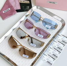 Load image into Gallery viewer, Logo Sunglasses
