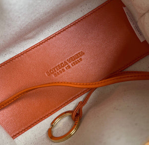 Loop Top Handle