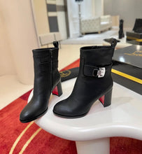 Load image into Gallery viewer, Logo Boots
